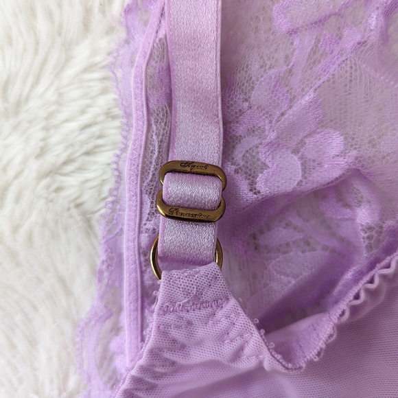 Agent Provocateur Essie Set (Bra + Brief) - Picture 3 of 7